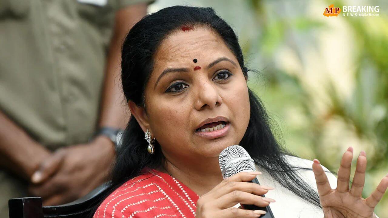 दो बहनों की कहानी; पारिवारिक कलह के बीच शर्मिला और कविता का पतन, आगे का क्या रास्ता