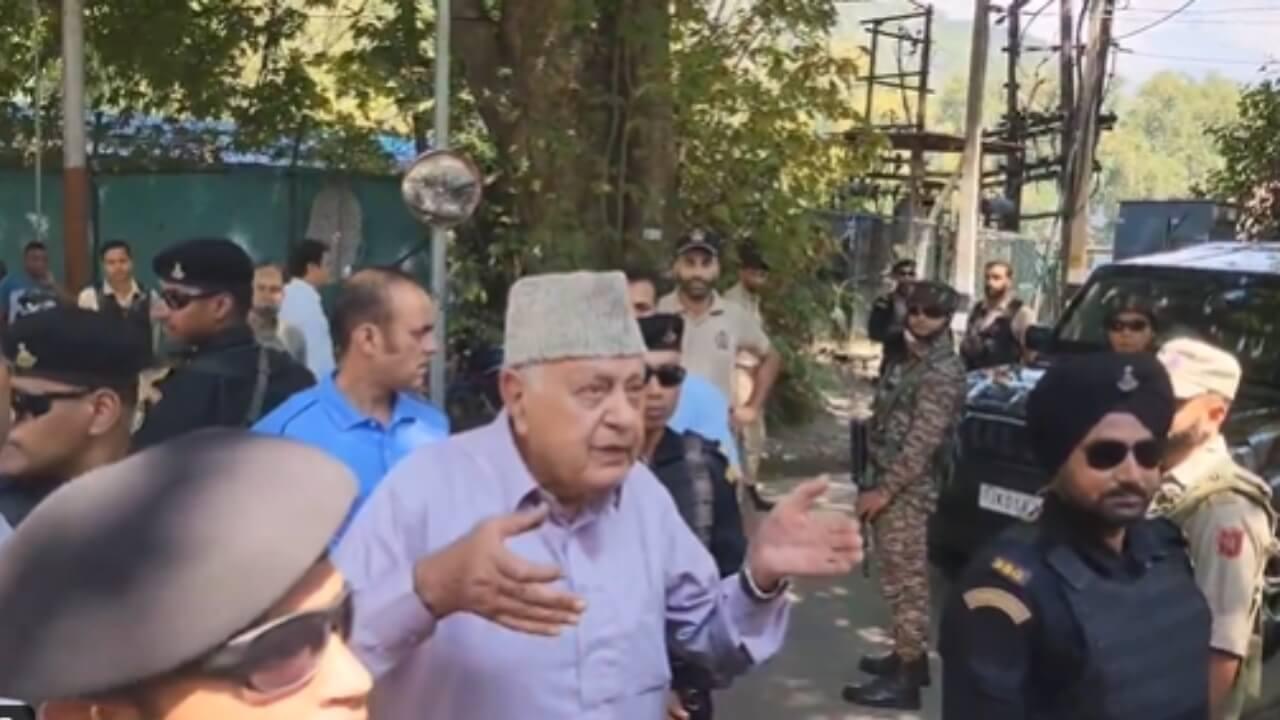 संजय सिंह हाउस अरेस्ट: केजरीवाल का BJP पर सबसे बड़ा हमला! ‘यह लोकतंत्र की हत्या है’, क्या अब होगा बड़ा सियासी खेल?