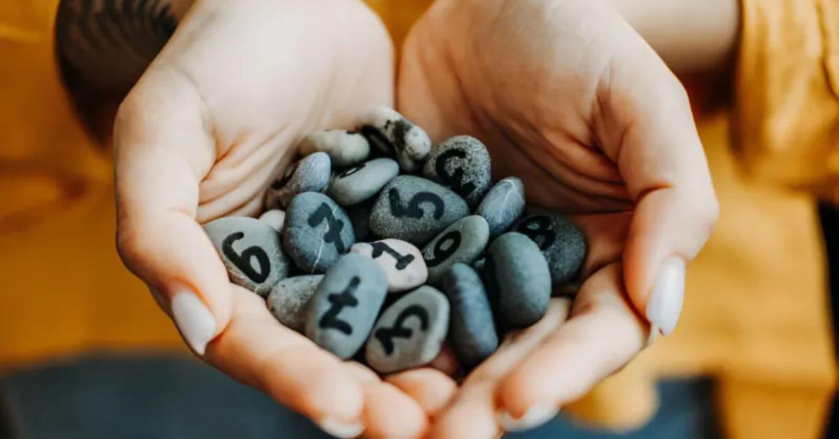 मोबाइल नंबर में छुपा है करियर का राज, जानें अपने लिए सही प्रोफेशन