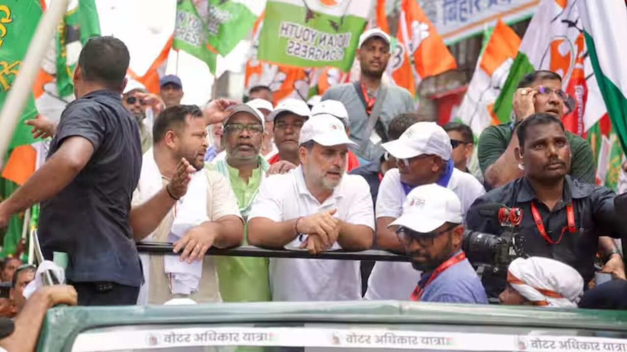 बिहार में ‘बड़ा खेल’! 16 दिन और 1300 KM की यात्रा से क्या मिलेगा? वोटर अधिकार यात्रा की चाबी खोलेगी ‘सत्ता का ताला’?