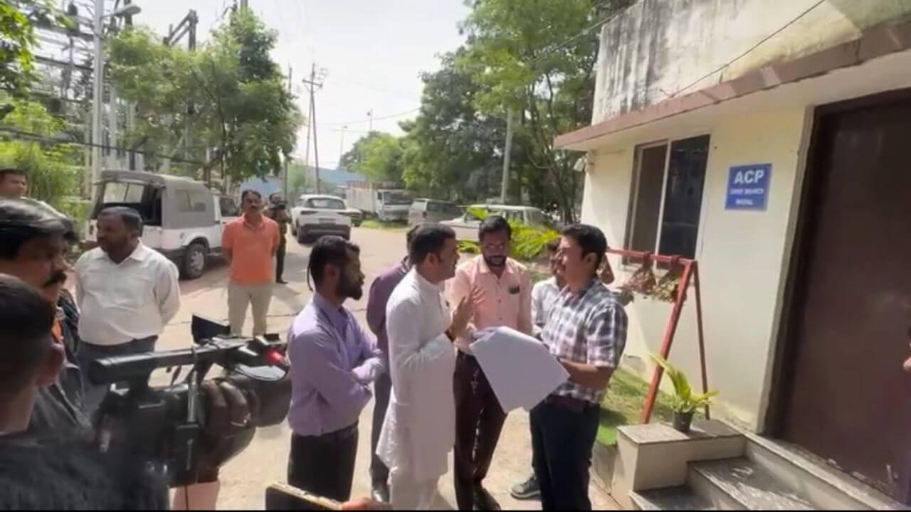 नर्सिंग कॉलेज मान्यता में फिर फर्जीवाड़ा! प्राइवेट कॉलेज के संचालकों और फेकल्टी के विरुद्ध एफआईआर की मांग, NSUI पहुंची थाने