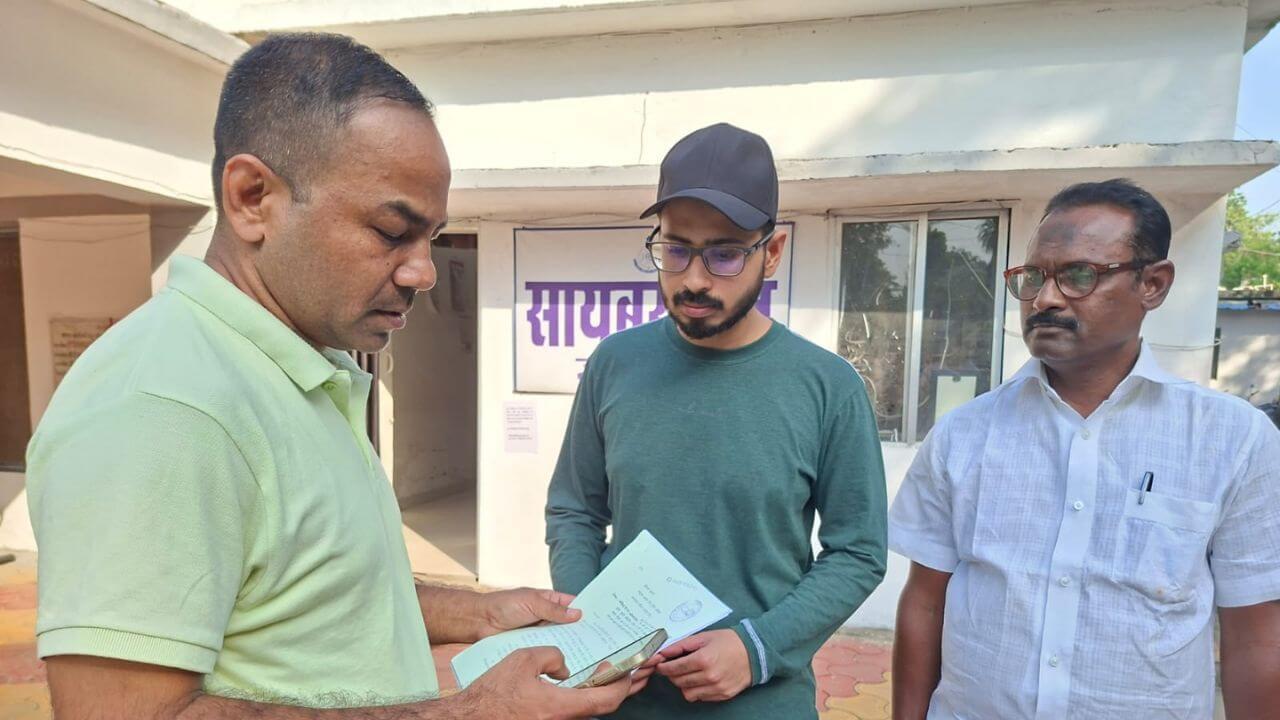 इंस्टाग्राम, फेसबुक पर परेशानी का सबब बने मिलियन फाॅलोअर, पड़ गई साइबर ठगों की नजर, पढ़ें विस्तार से खबर