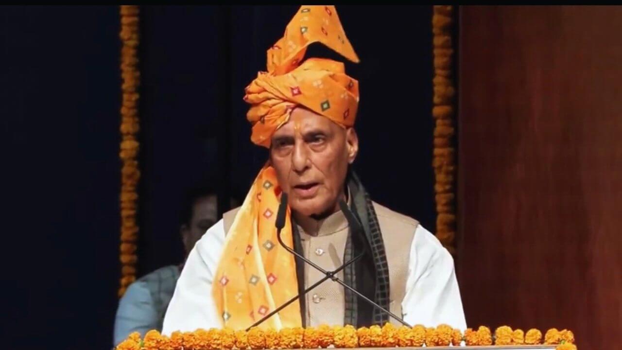 अंतर्राष्ट्रीय गीता महोत्सव में राजनाथ सिंह ने कहा “श्रीमद्भागवतगीता सिर्फ धार्मिक ग्रंथ नहीं, पूरे विश्व और मानवता के लिए है मार्गदर्शक”