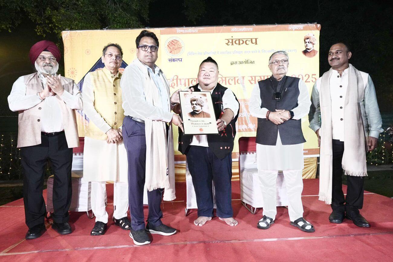 संकल्प फाउंडेशन के दीपावली मिलन समारोह में जुटे दिग्गज, PM मोदी के सलाहकार विजय चौथाईवाले भी हुए शामिल