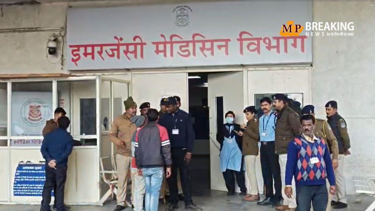 रायसेन दुष्कर्म के दोषी को पकड़ कर भोपाल के युवकों ने किया पुलिस के हवाले, छूट के भागने की कोशिश पर किया शॉर्ट एनकाउंटर