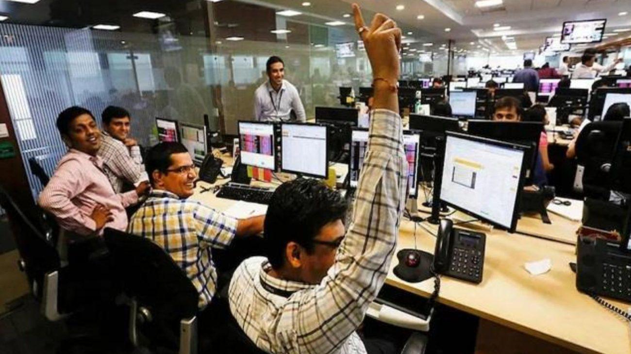 हरियाणा में कर्मचारियों को अब 10 घंटे करना होगा काम, विधानसभा में पारित बिल के बाद कर्मचारियों में मचा हड़कंप!