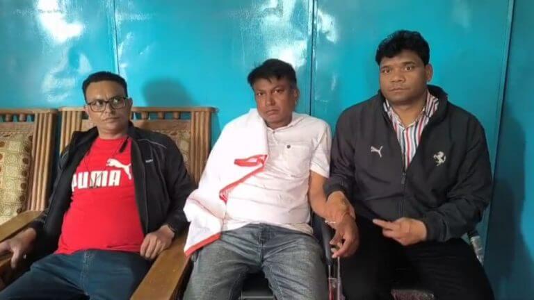 शिक्षा विभाग के क्लर्क को लोकायुक्त पुलिस ने रिश्वत लेते रंगे हाथ पकड़ा, रिटायर हुये भृत्य से पेंशन राशि जारी करने मांगी घूस