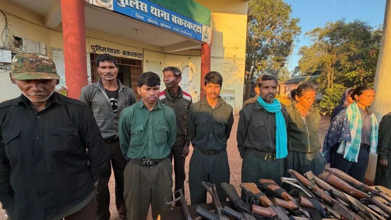 छत्तीसगढ़ में सुरक्षाबलों को मिली बड़ी सफलता, कुख्यात नक्सली कमांडर रामधेर मज्जी ने अपने साथियों के साथ किया सरेंडर