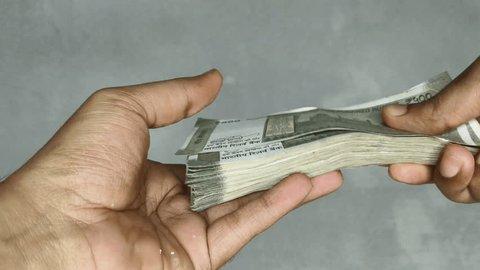 CBI का बड़ा एक्शन, सेंट्रल GST सुप्रिटेंडेंट और इंस्पेक्टर 4 लाख की रिश्वत लेते गिरफ्तार