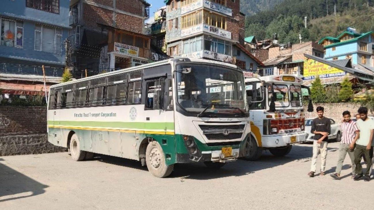 हरिपुरधार बस हादसे के बाद हिमाचल पुलिस सख्त, ओवरस्पीड और ओवरलोडिंग पर अब सीधे होगी FIR