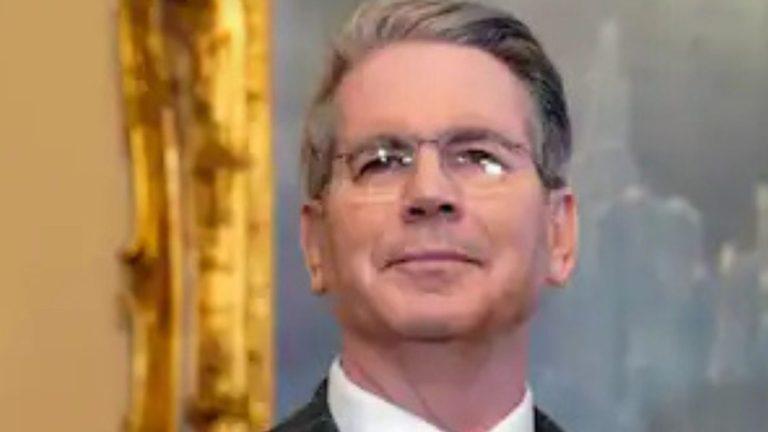 रूस से तेल खरीदने पर 500% टैरिफ की धमकी, ट्रंप के सहयोगी का खुलासा- भारत नहीं, चीन है असली निशाना