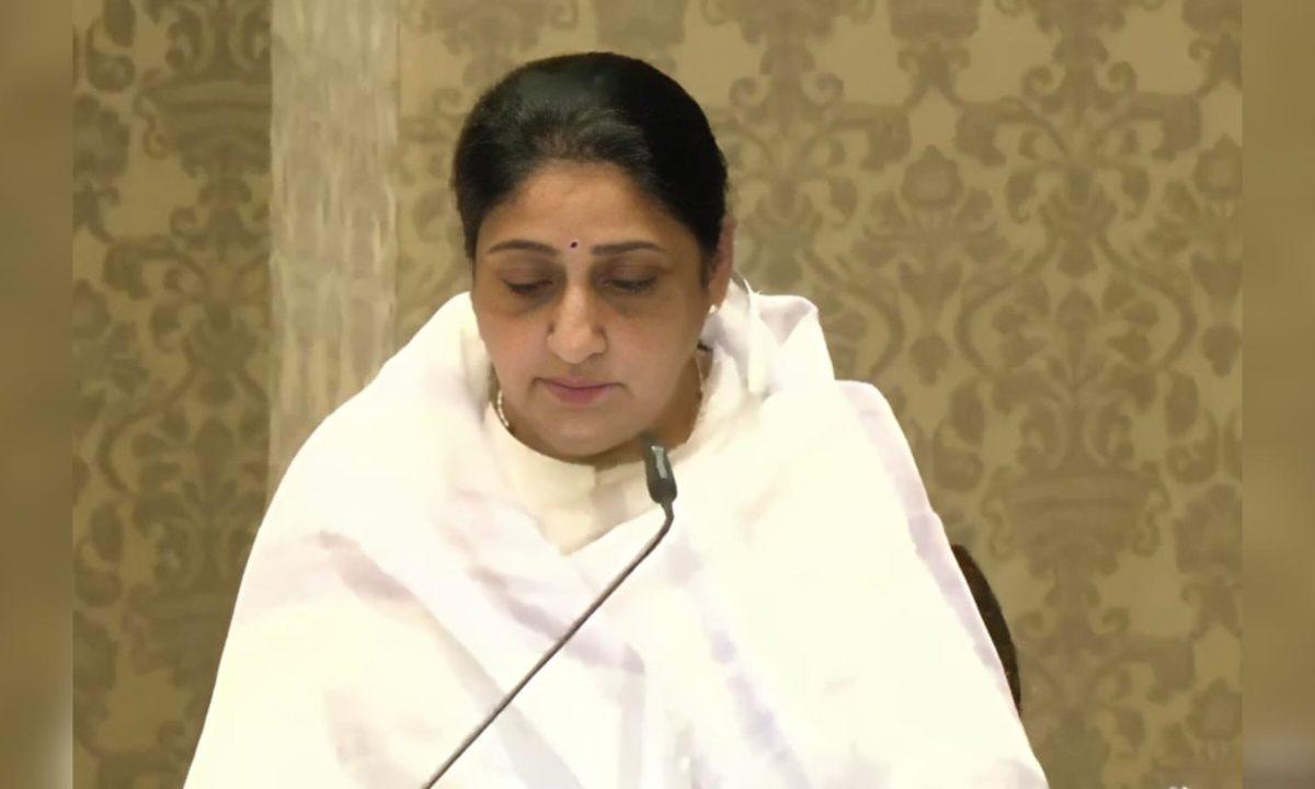 अजित पवार के निधन के बाद महाराष्ट्र को मिली पहली महिला उपमुख्यमंत्री, सुनेत्रा पवार ने संभाला पदभार, पीएम मोदी ने दी बधाई