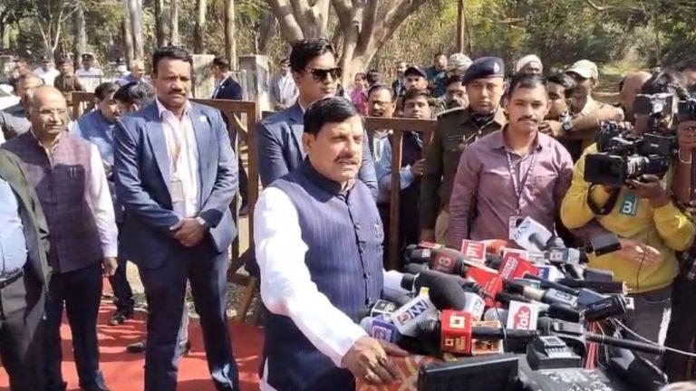 सीएम डॉ. मोहन यादव ने किया यूनियन कार्बाइड परिसर का निरीक्षण, कांग्रेस पर ‘जहर घोलने’ का आरोप, फूल सिंह बरैया के बयान की निंदा