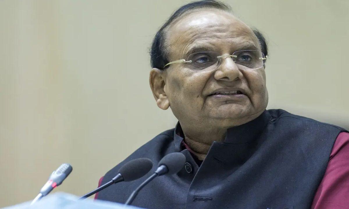 LG वीके सक्सेना को 25 साल पुराने मानहानि केस में बड़ी राहत, मेधा पाटकर के आरोपों से साकेत कोर्ट ने किया बरी