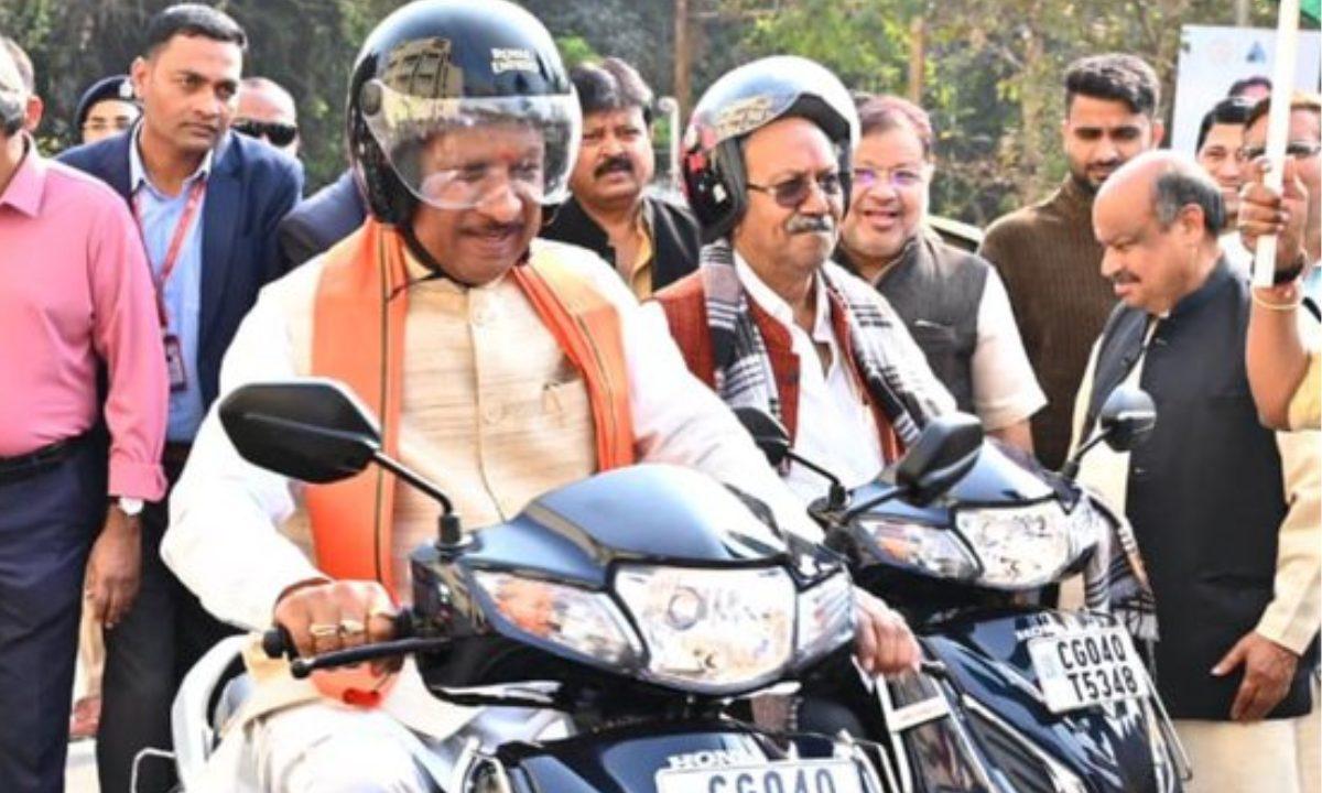 ‘सुरक्षित ड्राइविंग सबसे बड़ा सामाजिक दायित्व..’ मुख्यमंत्री साय ने जनता को दिया सड़क सुरक्षा का संदेश