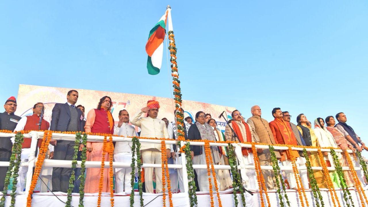 Republic Day 2026: मुख्यमंत्री भजनलाल शर्मा ने फहराया राष्ट्रध्वज, देशभक्तों और अमर शहीदों को किया नमन