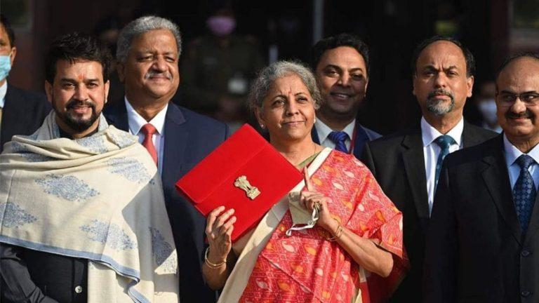 Budget 2026: हलवा सेरेमनी के बाद क्यों ‘कैद’ हो जाते हैं वित्त मंत्रालय के अधिकारी? 1950 की एक घटना से जुड़ा है राज