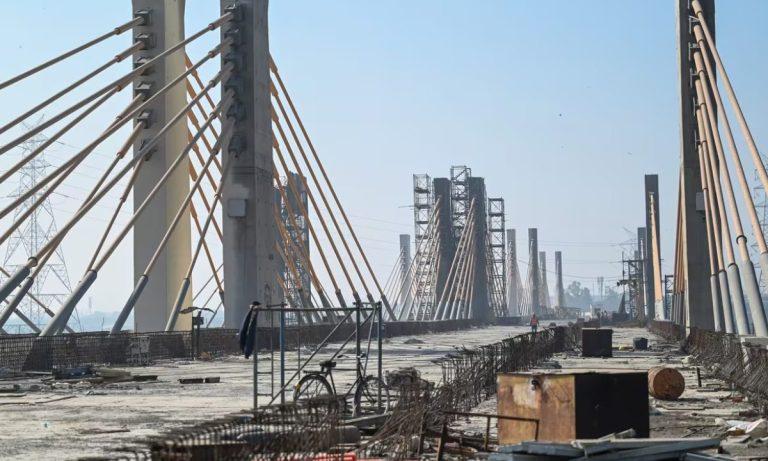 बारापुला फेज-3 फ्लाईओवर: 9 साल की देरी और लागत बढ़ने पर ACB का एक्शन, अज्ञात अधिकारियों और कॉन्ट्रैक्टर पर FIR