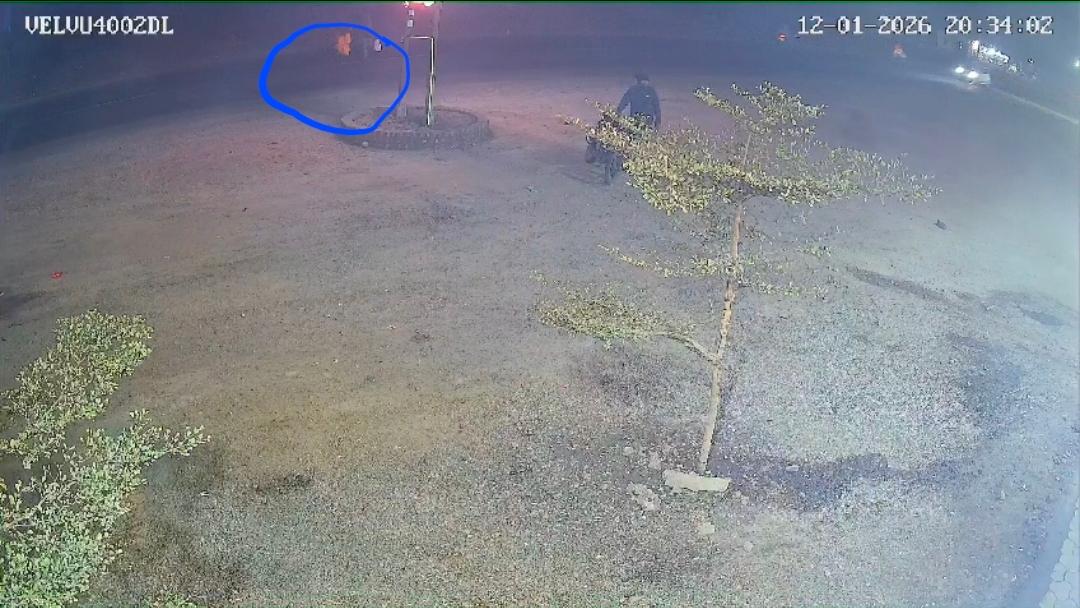 राजगढ़: NH-52 पर पति के सामने कार ने महिला को 200 मीटर तक घसीटा, दर्दनाक मौत का LIVE वीडियो आया सामने