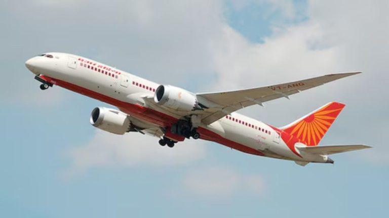 मिडिल ईस्ट संकट: ईरान के हवाई क्षेत्र से बच रहीं भारतीय फ्लाइट्स, Indigo और Air India ने कई उड़ानें कीं रद्द