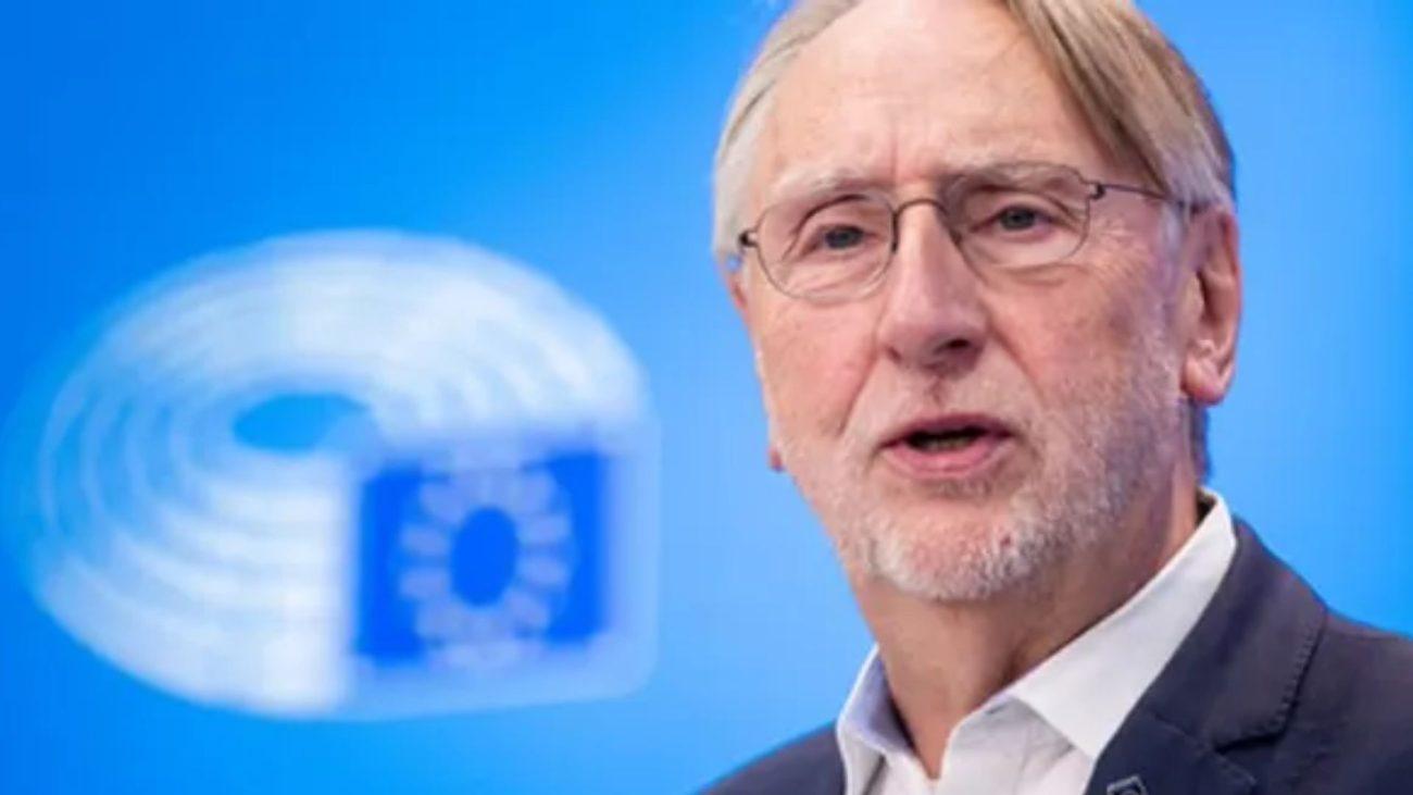 ट्रंप की 8 यूरोपीय देशों पर 10% टैरिफ की धमकी के बीच अब EU ने जवाबी कार्रवाई के लिए कमर कसी