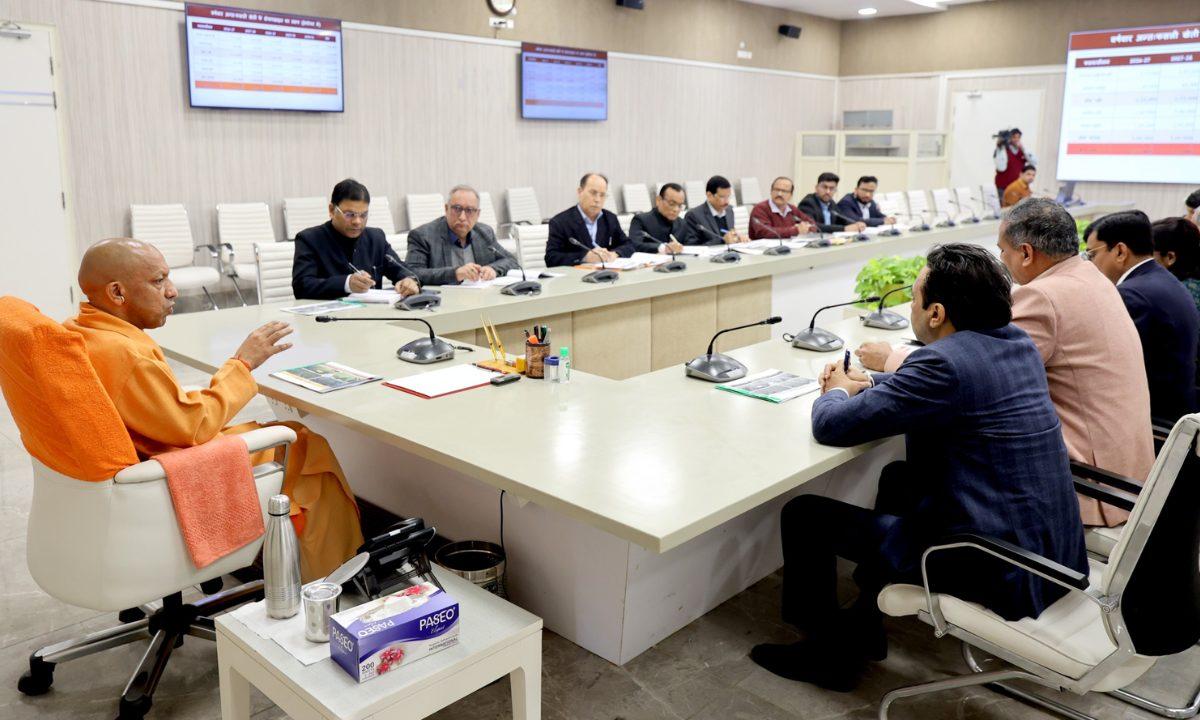 UP में गन्ना किसानों की आय बढ़ाने पर जोर, योगी सरकार 29.50 लाख हेक्टेयर में शुरू करेगी अंतःफसली खेती मिशन