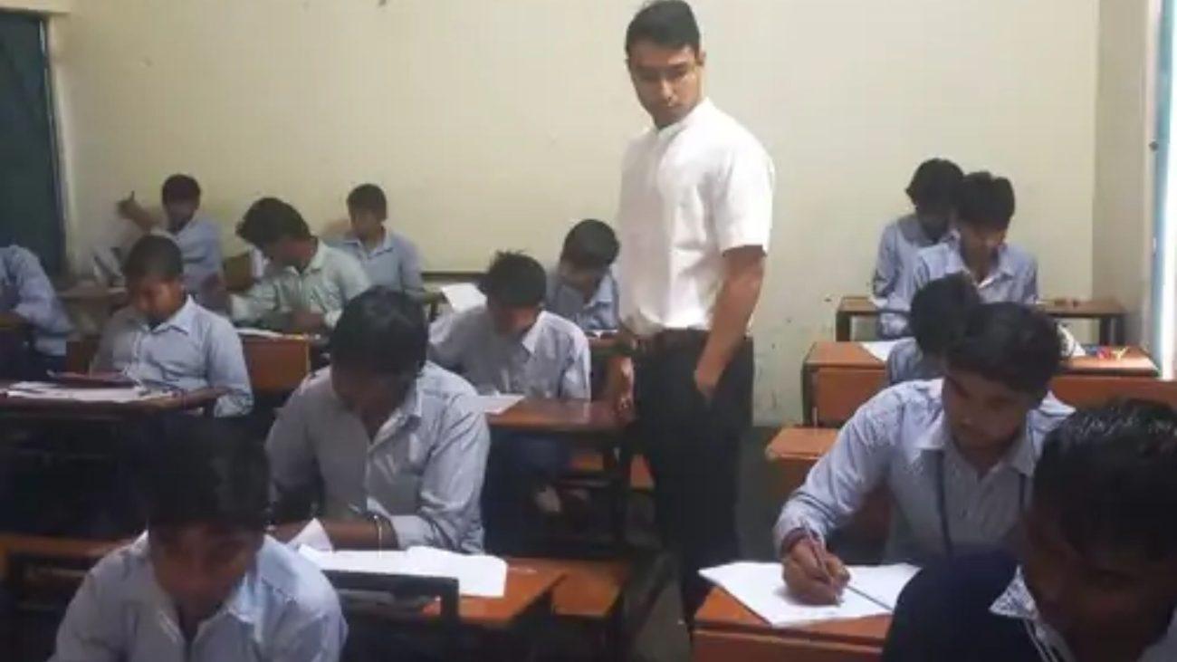 हरियाणा बोर्ड 12वीं के राजनीति विज्ञान पेपर में वॉट्सऐप से नकल का वीडियो वायरल, सोनीपत में 4 युवक आंसर लिखते दिखे, गणित की परीक्षा रद्द