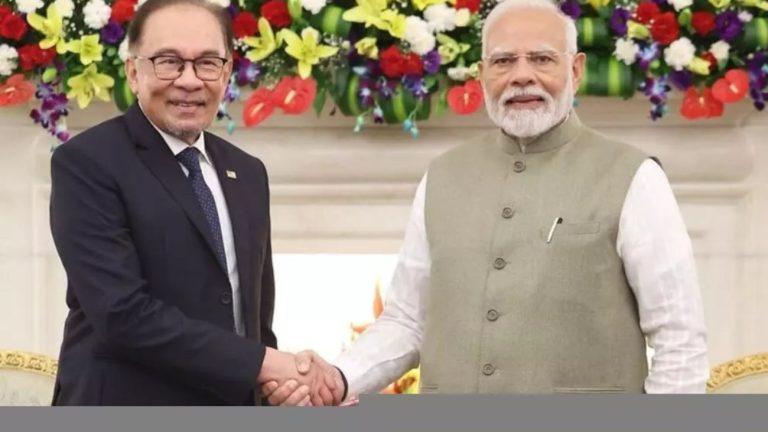 मलेशिया दौरे पर PM मोदी ने PM अनवर इब्राहिम के बॉलीवुड गाने का किया जिक्र, एस जयशंकर भी नहीं रोक पाए हंसी