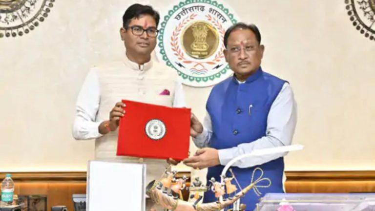 वित्त मंत्री ओपी चौधरी आज पेश करेंगे साय सरकार का तीसरा बजट, रायपुर मेट्रो और किसान-युवाओं के लिए हो सकते हैं बड़े ऐलान