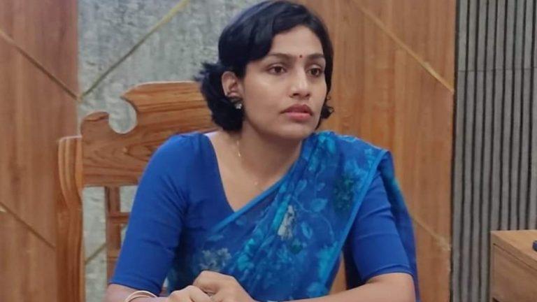 भोपाल नगर निगम कमिश्नर संस्कृति जैन को हाईकोर्ट ने क्यों माना अवमानना का दोषी? सुप्रीम कोर्ट के आदेश की अनदेखी पर आज होगी सजा