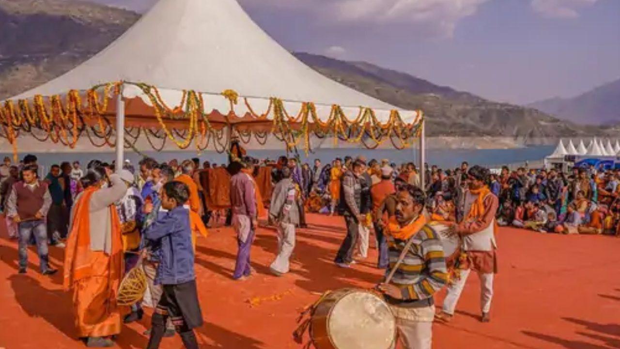 उत्तराखंड के टिहरी में 6 से 9 मार्च तक ‘टिहरी लेक फेस्टिवल’ का आयोजन, चलाए जाएंगे ट्रैकिंग अभियान, DM नीतिका खंडेलवाल ने दी जानकारी