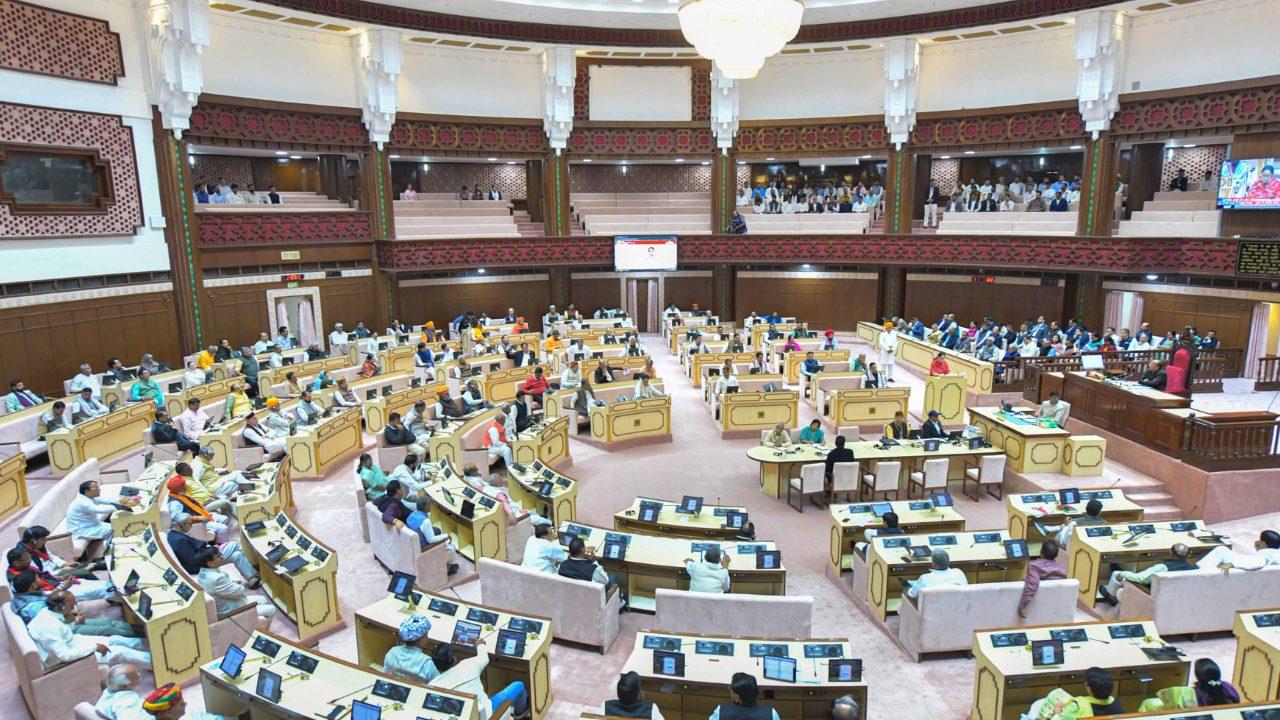 राजस्थान विधानसभा में डिस्टर्ब एरिया बिल 2026 पास, दंगा प्रभावित इलाकों में संपत्ति ट्रांसफर पर SDM की अनुमति जरूरी
