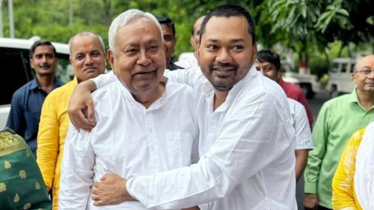बिहार की राजनीति में नीतीश कुमार के बेटे निशांत कुमार की होगी एंट्री, JDU के तीन मंत्रियों ने दिया बड़ा बयान, सियासी गलियारों में चर्चा तेज