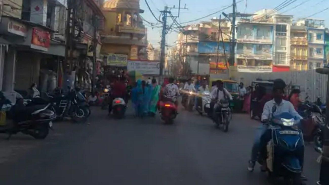उज्जैन में गोपाल मंदिर से महाकाल चौराहा सड़क चौड़ीकरण के विरोध में सोमवार को बंद रहेगा बाजार, टेंडर ने बड़ाई व्यापारियों की चिंता
