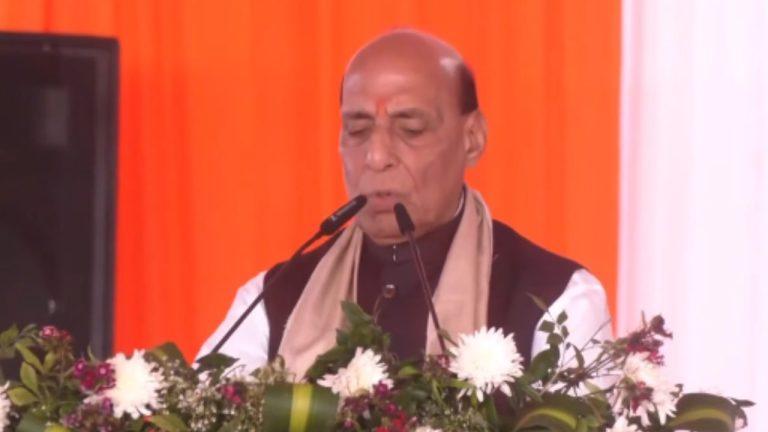 “धाकड़ नहीं, अब धुरंधर धामी..” राजनाथ सिंह ने हल्द्वानी में आयोजित कार्यक्रम को किया संबोधित, वैश्विक संकट पर भी दिया बड़ा बयान