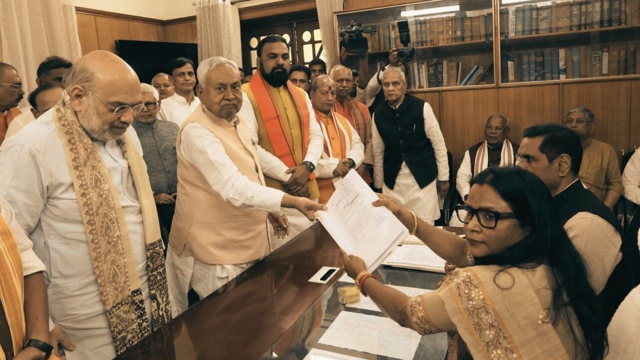 नीतीश कुमार ने राज्यसभा के लिए दाखिल किया नामांकन, बिहार के अगले सीएम पर सस्पेंस बरकरार, सचिन पायलट ने कहा ‘जनता के साथ धोखा’