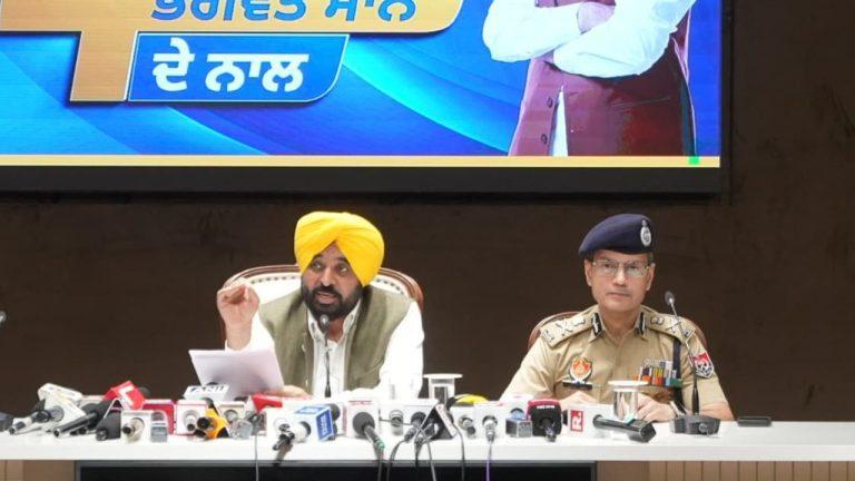 पंजाब में नशा तस्करों और गैंगस्टरों पर सीएम भगवंत मान का बड़ा एक्शन, पेश किया रिपोर्ट कार्ड, 95,881 गिरफ्तारियां और 772 करोड़ की संपत्ति जब्त करने का दावा