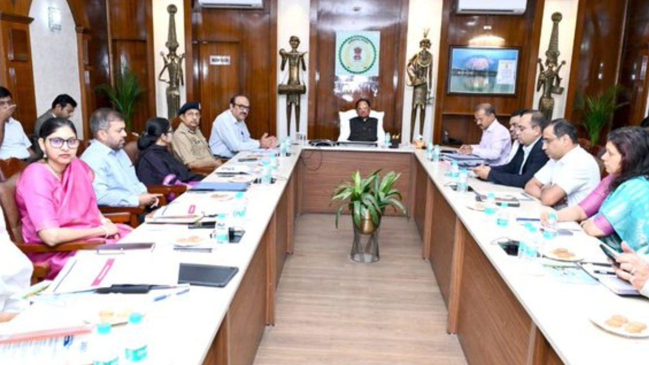 पश्चिम एशिया संकट पर सीएम साय की उच्चस्तरीय बैठक, जमाखोरी और कालाबाजारी करने वालों पर कसेगा शिकंजा, अधिकारियों को दिए सख्त निर्देश