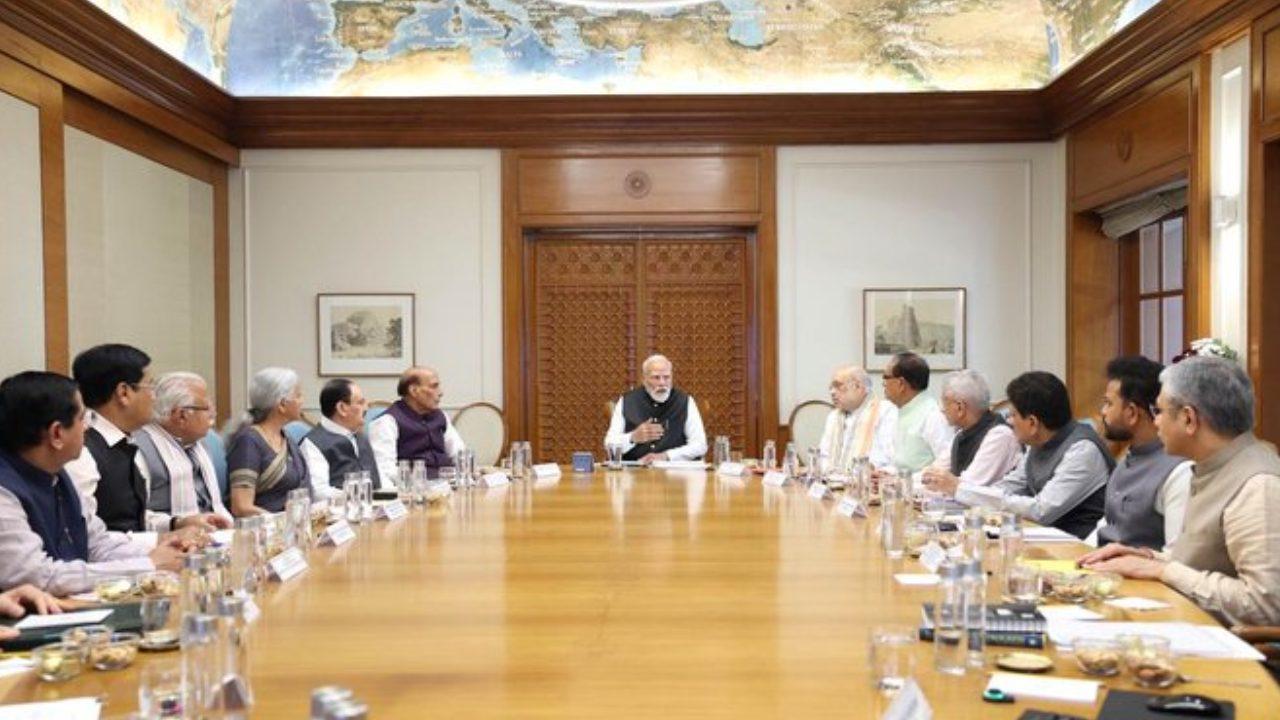 मिडिल ईस्ट संकट के बीच प्रधानमंत्री मोदी की उच्चस्तरीय बैठक, खाद्य-उर्वरक और ईंधन  की सप्लाई पर हुआ मंथन