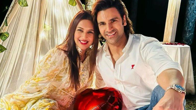 10 साल बाद मां बनने वाली हैं दिव्यांका त्रिपाठी? प्रेग्नेंसी की खबर से फैंस में खुशी, सामने आई ड्यू डेट की चर्चा