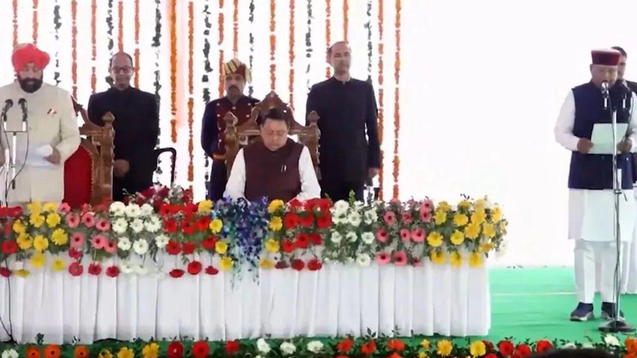 उत्तराखंड में पुष्कर सिंह धामी मंत्रिमंडल का हुआ विस्तार, 5 नए मंत्रियों ने ली शपथ, जानें कौन-कौन बने कैबिनेट का हिस्सा