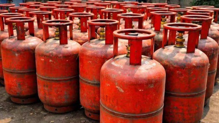मिडिल ईस्ट की जंग से LPG की आपूर्ति प्रभावित, कई शहरों में सिलेंडर ना मिलने से उपभोक्ता परेशान