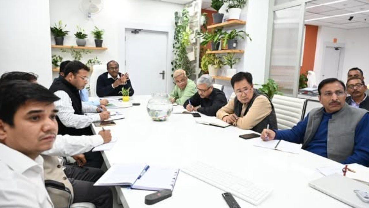 उत्तराखंड में अप्रैल माह से SIR प्रक्रिया शुरू, CEO डॉ. बीवीआरसी पुरुषोत्तम ने नोडल अधिकारियों के साथ की बैठक, आईटी वॉलंटियर्स की तैनाती के निर्देश दिए