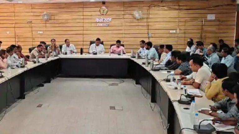 इंदौर में रंग पंचमी गेर की तैयारियां पूरी, प्रशासन ने डीजे पर लगाया पूर्ण प्रतिबंध, हुड़दंगियों पर ड्रोन से रखी जाएगी पैनी नजर