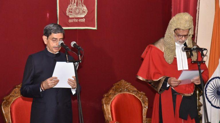 विधानसभा चुनाव से पहले पश्चिम बंगाल के नए राज्यपाल बने RN रवि, HC चीफ जस्टिस सुजॉय पाल ने दिलाई शपथ, सीएम ममता बनर्जी भी रहीं मौजूद