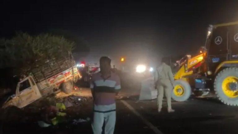 धार में भीषण सड़क हादसा, पिकअप वाहन पलटने से 12 मजदूरों की मौत, 13 लोग गंभीर रूप से घायल