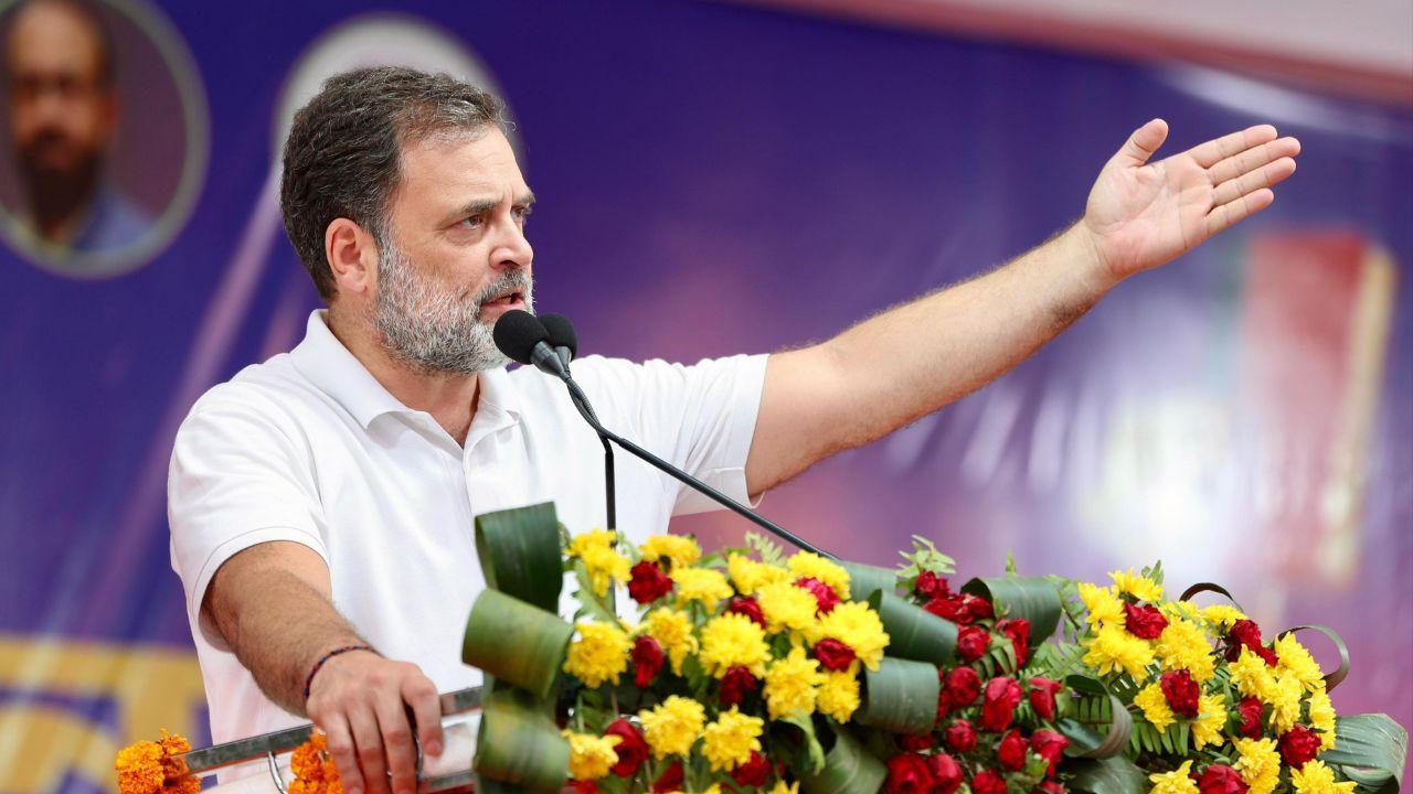 पश्चिम बंगाल में राहुल गांधी, चुनाव से पहले किए 5 बड़े वादे, TMC और BJP के खिलाफ खोला मोर्चा