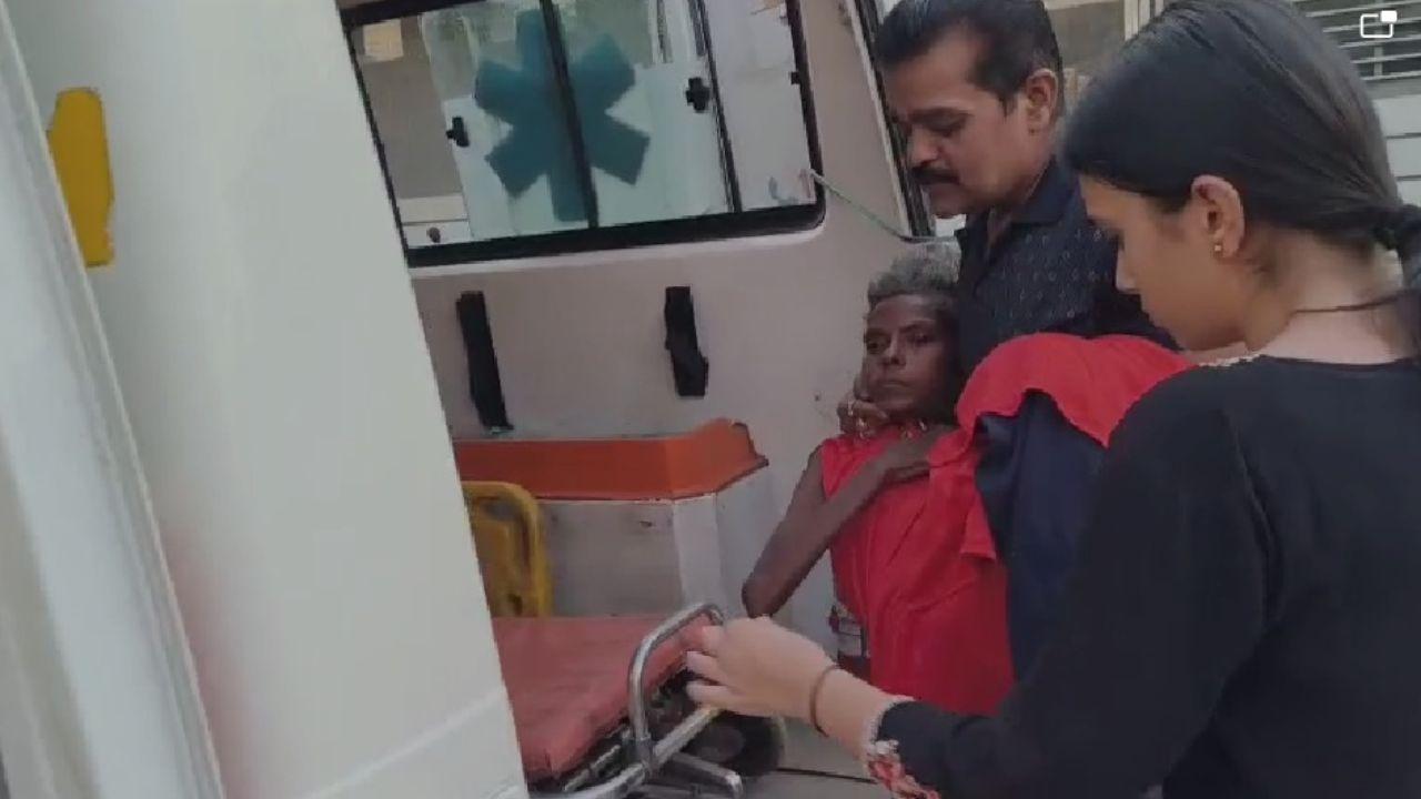 नीमच में इंसानियत शर्मसार: पति ने पत्नी को छत पर मरने के लिए छोड़ा, रेस्क्यू टीम से मांगी रोटी