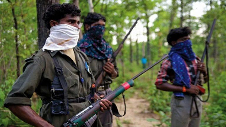 तेलंगाना पुलिस को मिली बड़ी सफलता, 47 माओवादियों का सामूहिक आत्मसमर्पण, हथियारों का जखीरा बरामद