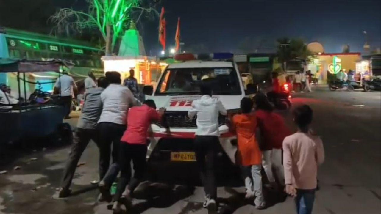 972 करोड़ रुपये के टेंडर के बाद आईं चमचमाती डायल 112 एफआरवी कुछ महीनों में ही हुई खटारा, लगाना पड़ रहा धक्का